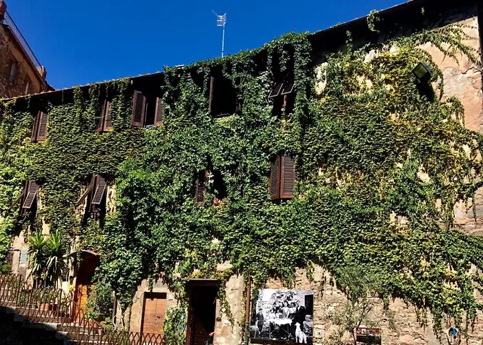 La Piazzetta Toscana B&B