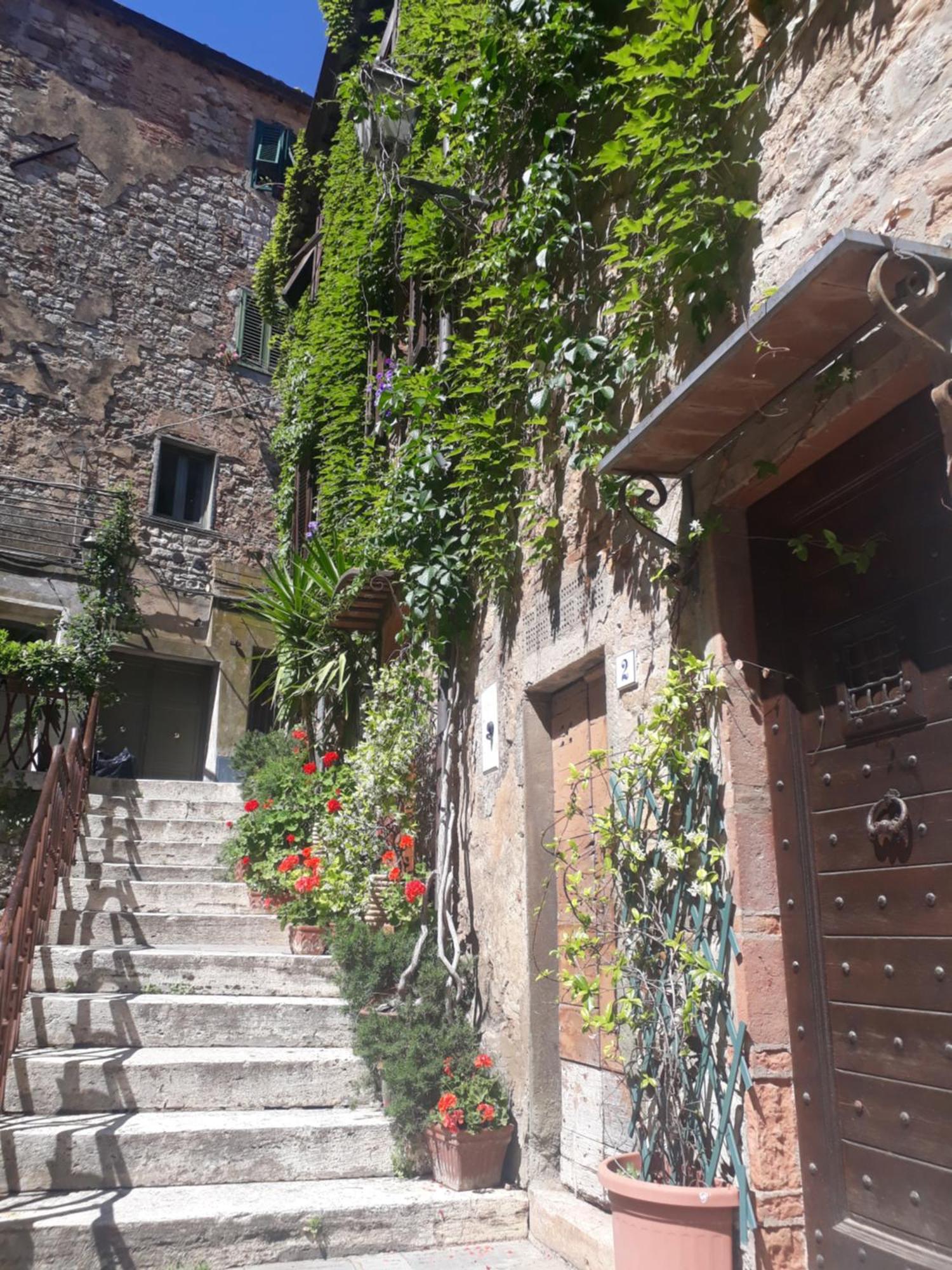 La Piazzetta Toscana * Campiglia Marittima